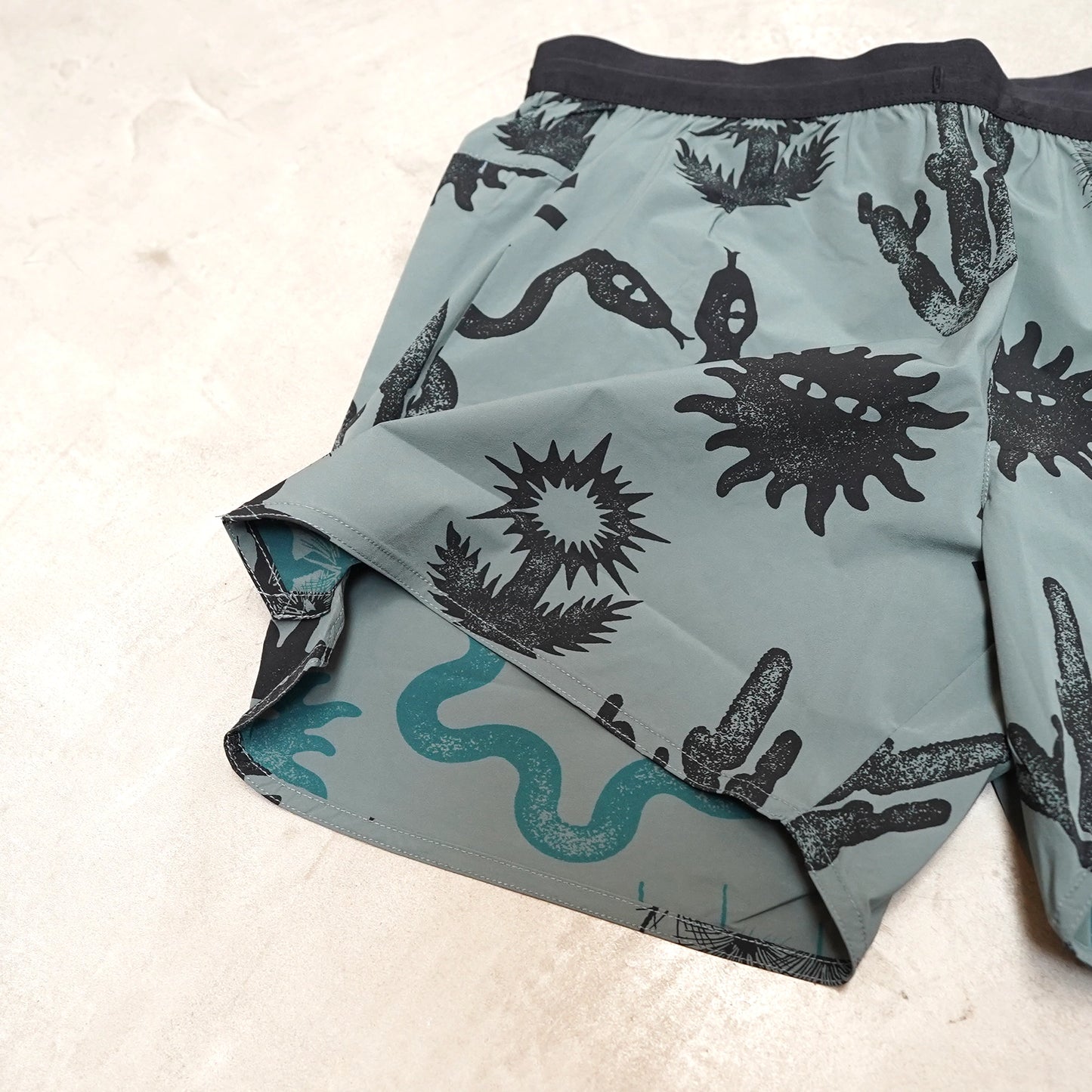 【ROARK RUN AMOK】ロアークランアモック men's Alta 5 "2Color" ※ネコポス可