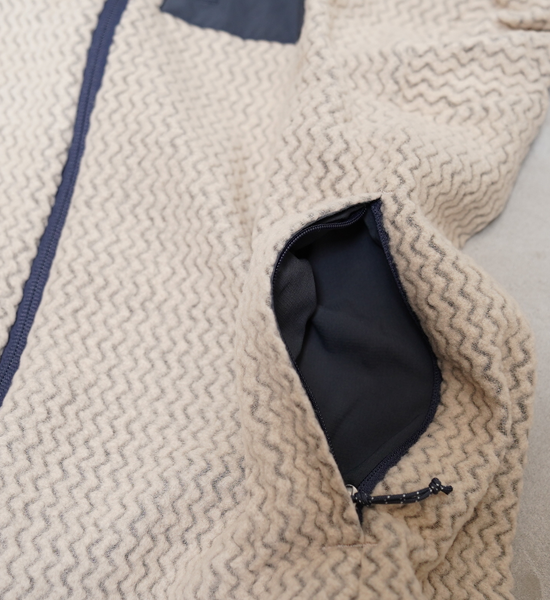 【patagonia】パタゴニア men's R1 Air Full-Zip Hoody "2Color"