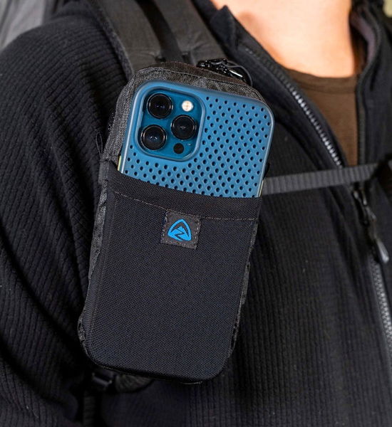 【Zpacks】ゼットパックス Shoulder Pouch w/Zipper "Jet Black"