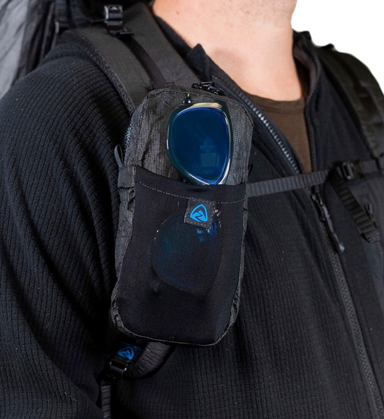【Zpacks】ゼットパックス Shoulder Pouch w/Zipper "Jet Black"