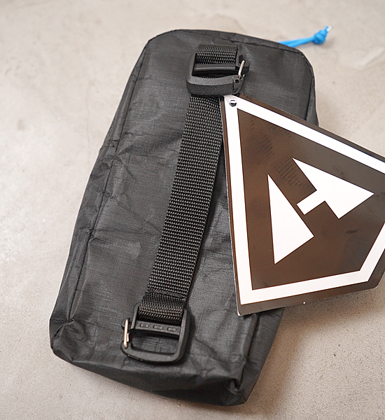 【Hyperlite Mountain Gear】ハイパーライトマウンテンギア Shoulder Pocket "2Color"