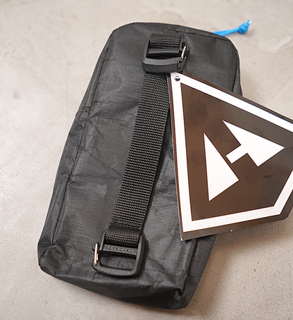 【Hyperlite Mountain Gear】ハイパーライトマウンテンギア Shoulder Pocket "2Color"