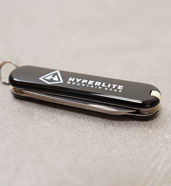 【Hyperlite Mountain Gear】ハイパーライトマウンテンギア Victorinox Swiss Army Classic SD "Black" ※ネコポス可