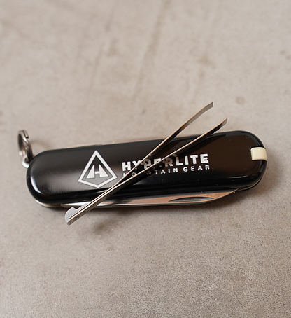 【Hyperlite Mountain Gear】ハイパーライトマウンテンギア Victorinox Swiss Army Classic SD "Black" ※ネコポス可