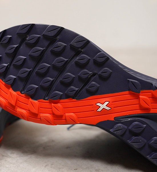 【LA SPORTIVA】ラ・スポルティバ women's Levante ”Moonlight×Cherry Tomato”