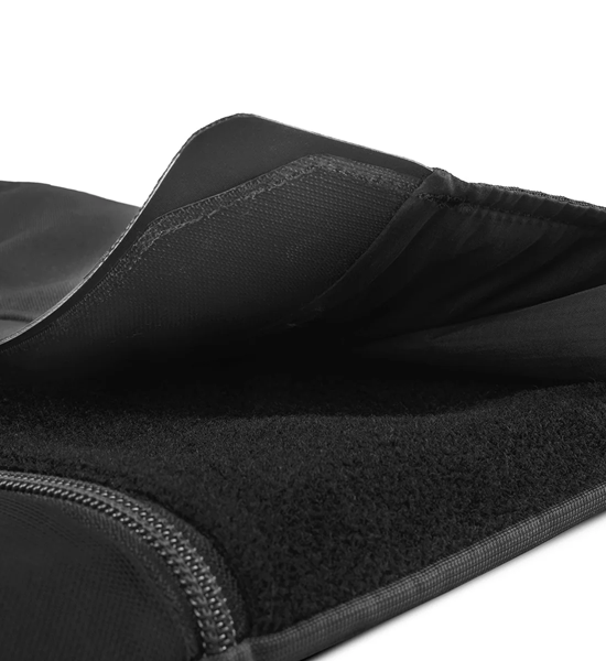 【Matador】マタドール Laptop Base Layer "Charcoal"