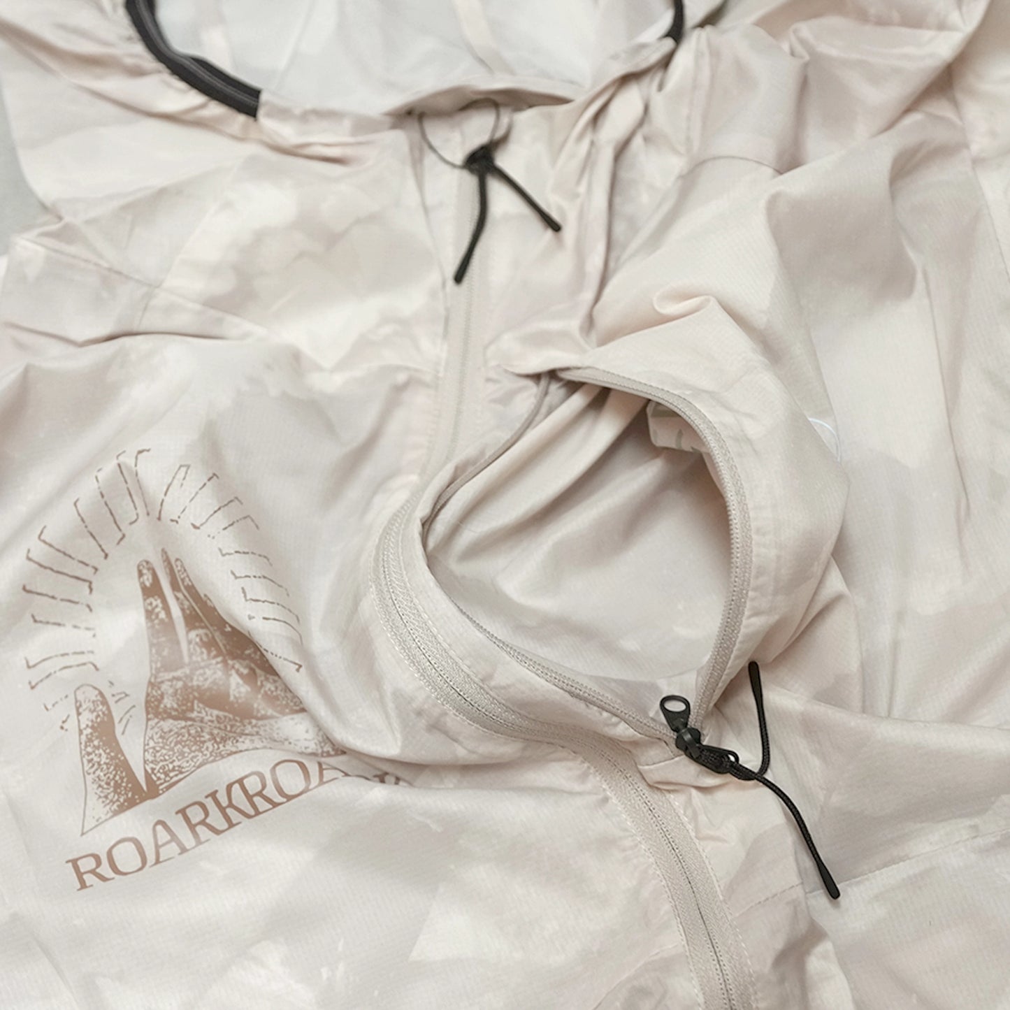 【ROARK RUN AMOK】ロアークランアモック men's Secondwind 3.0 "Fossil"