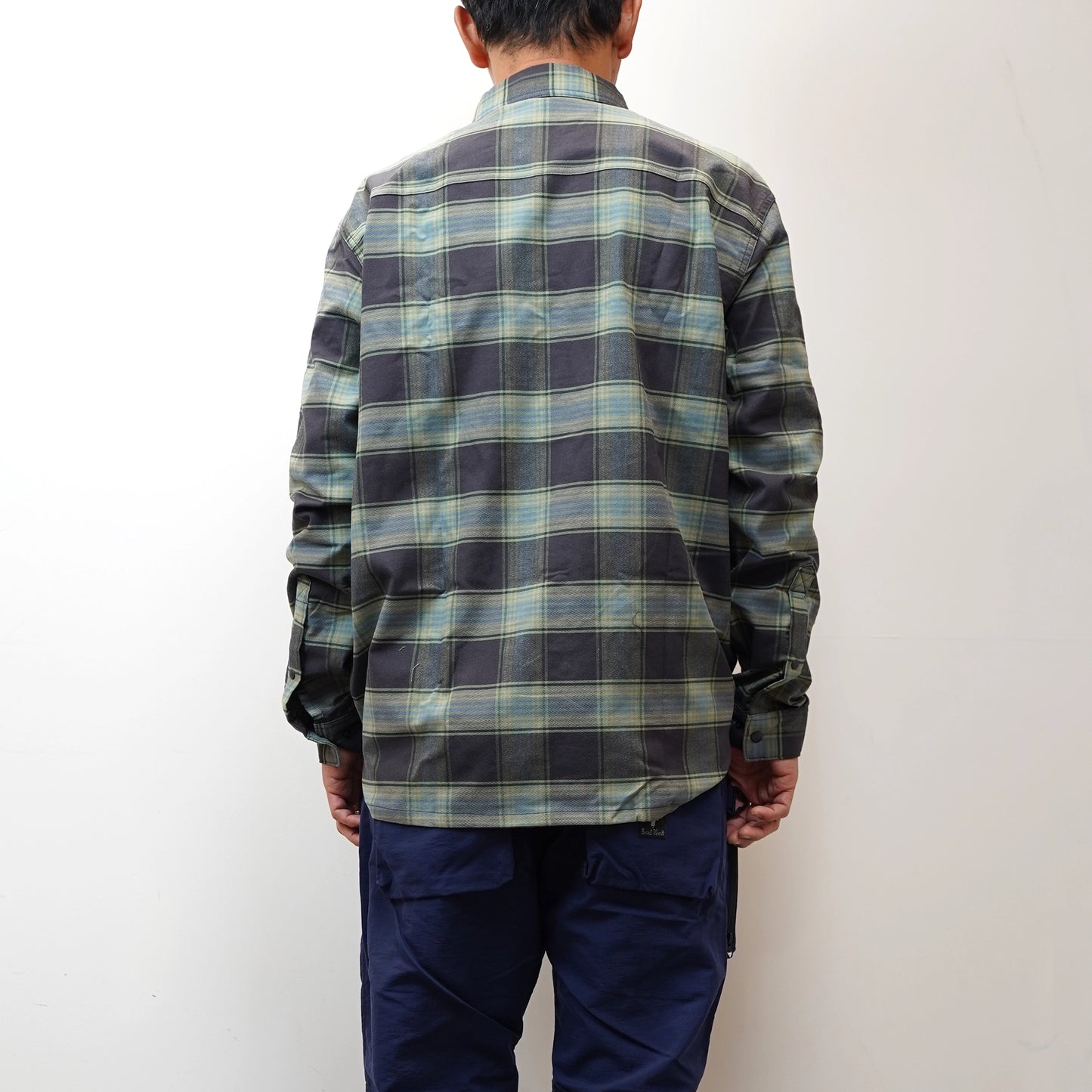 【patagonia】パタゴニア men's Early Rise Stretch Shirt "WHBL"