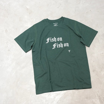 【South2 West8】サウスツーウエストエイト men's S/S Crew Neck Tee - FISH ON "Green"