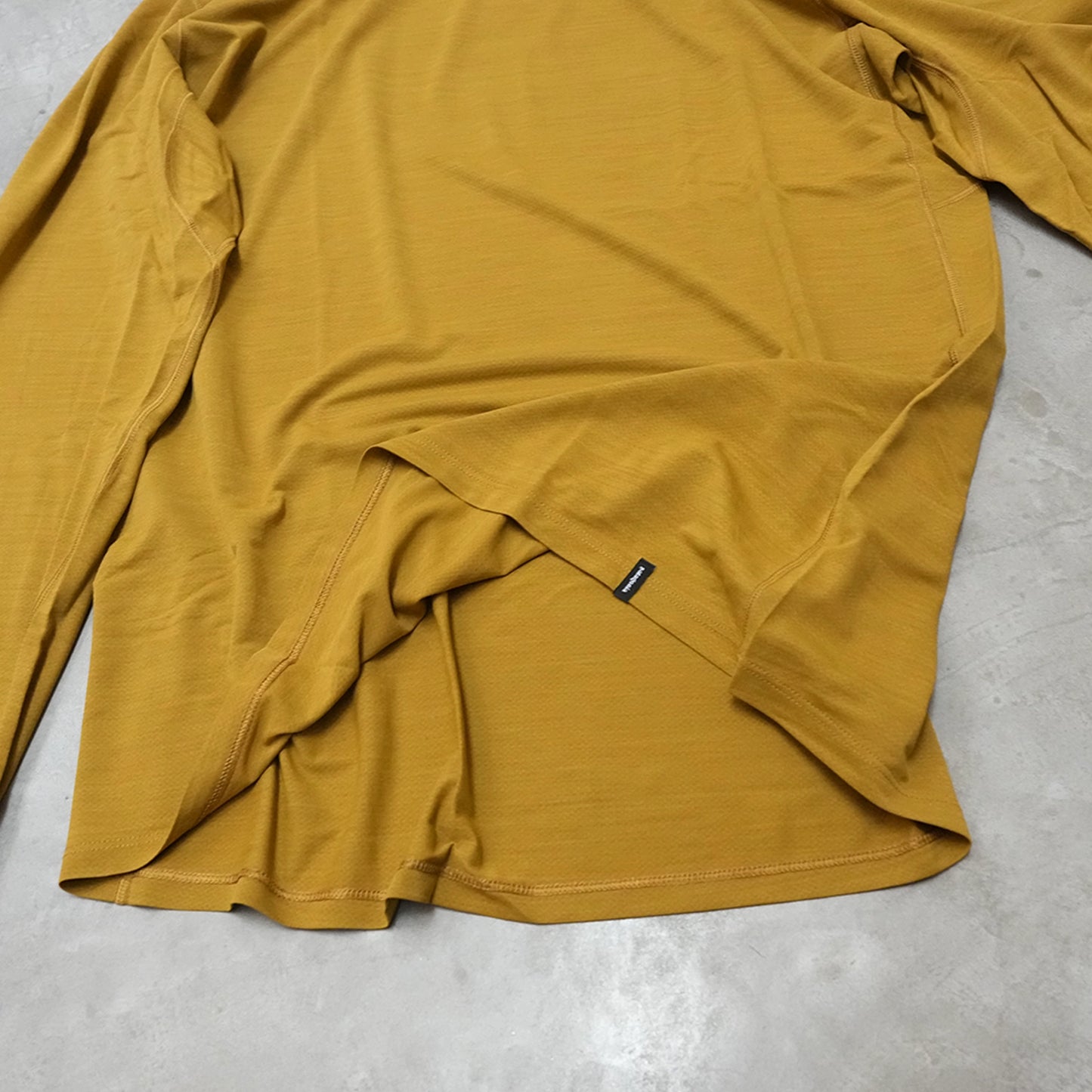 【patagonia】パタゴニア men's Capilene Cool Ultra Hoody "2Color" ※ネコポス可