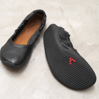 【VIVOBAREFOOT】ヴィヴォ ベアフット women's Primus Asana Yin Ballerina Leather "Obsidian"