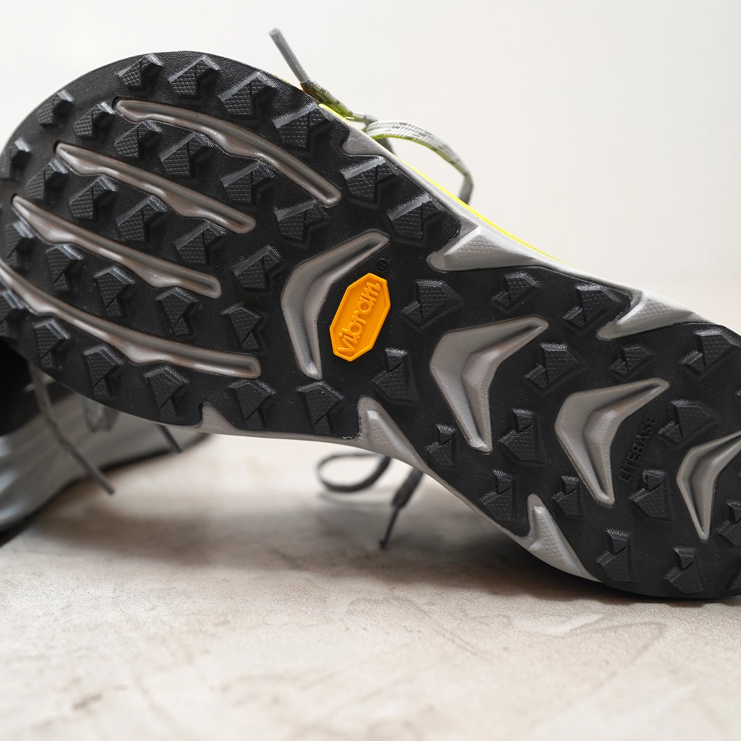 【ALTRA】アルトラ men's Mont Blanc Speed "Black×Lime"