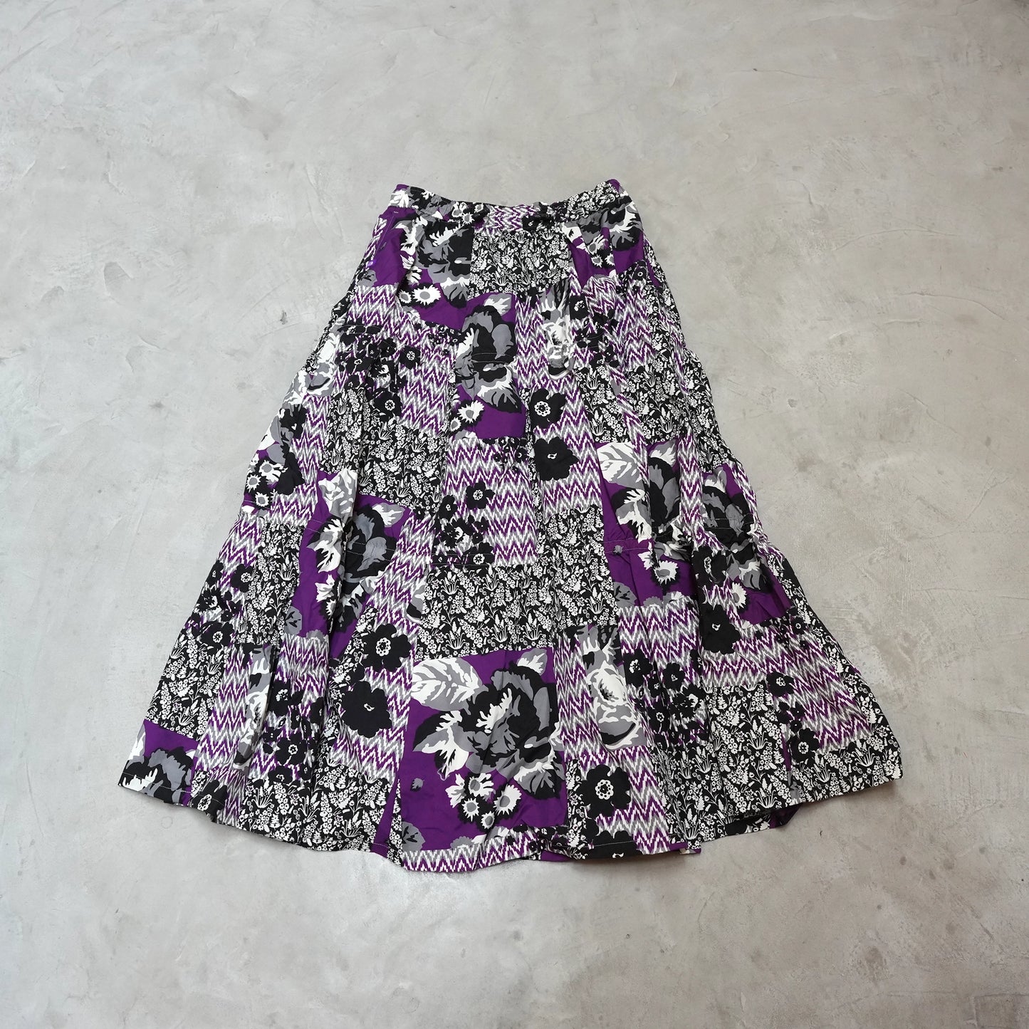 【THE NORTH FACE Purple Label】ノースフェイスパープルレーベル women's Flower Printed Field Tiered Skirt "Floral Patchwork"