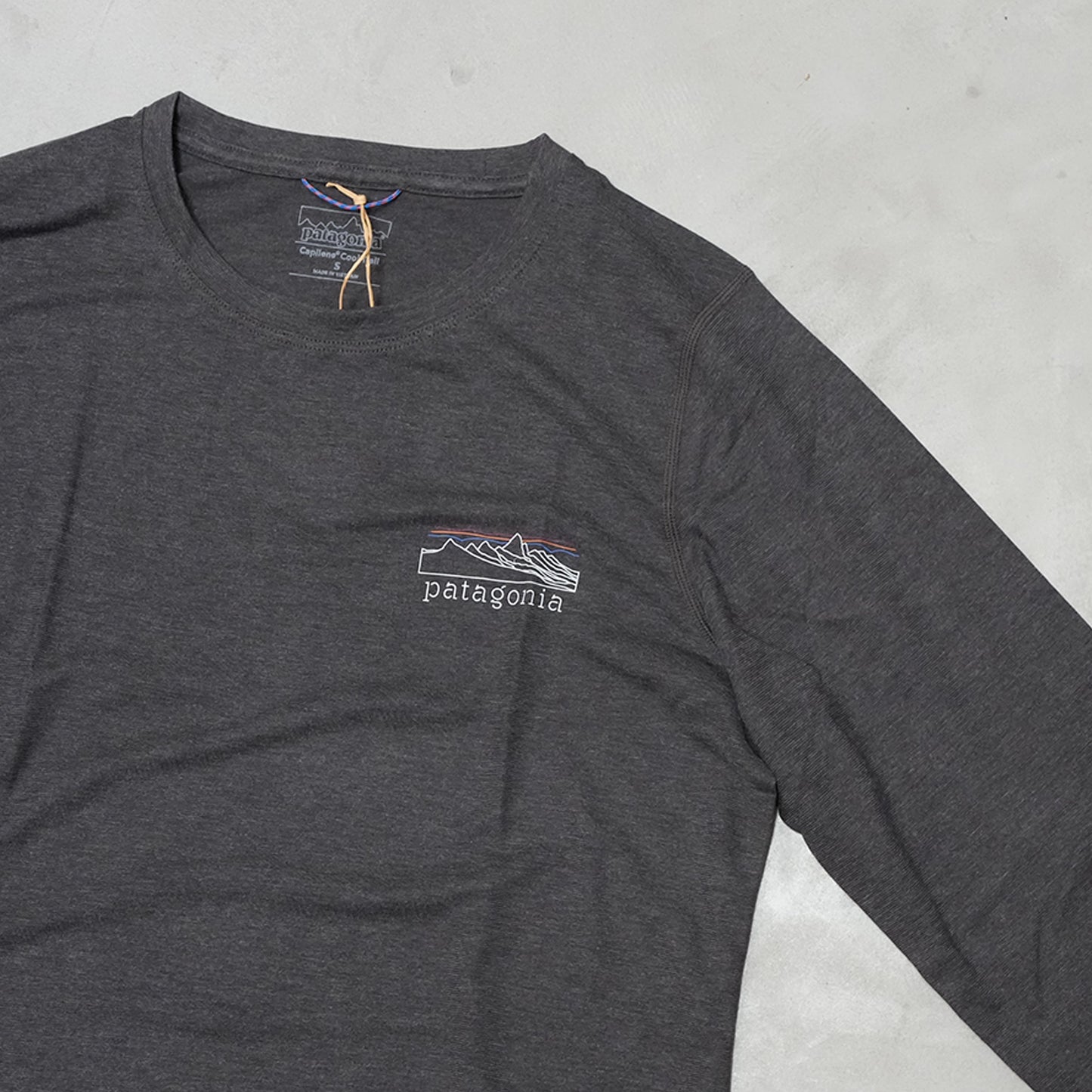 【patagonia】パタゴニア women's Long-Sleeved Capilene Cool Trail Shirt - Stratapeaks "INBK" ※ネコポス可