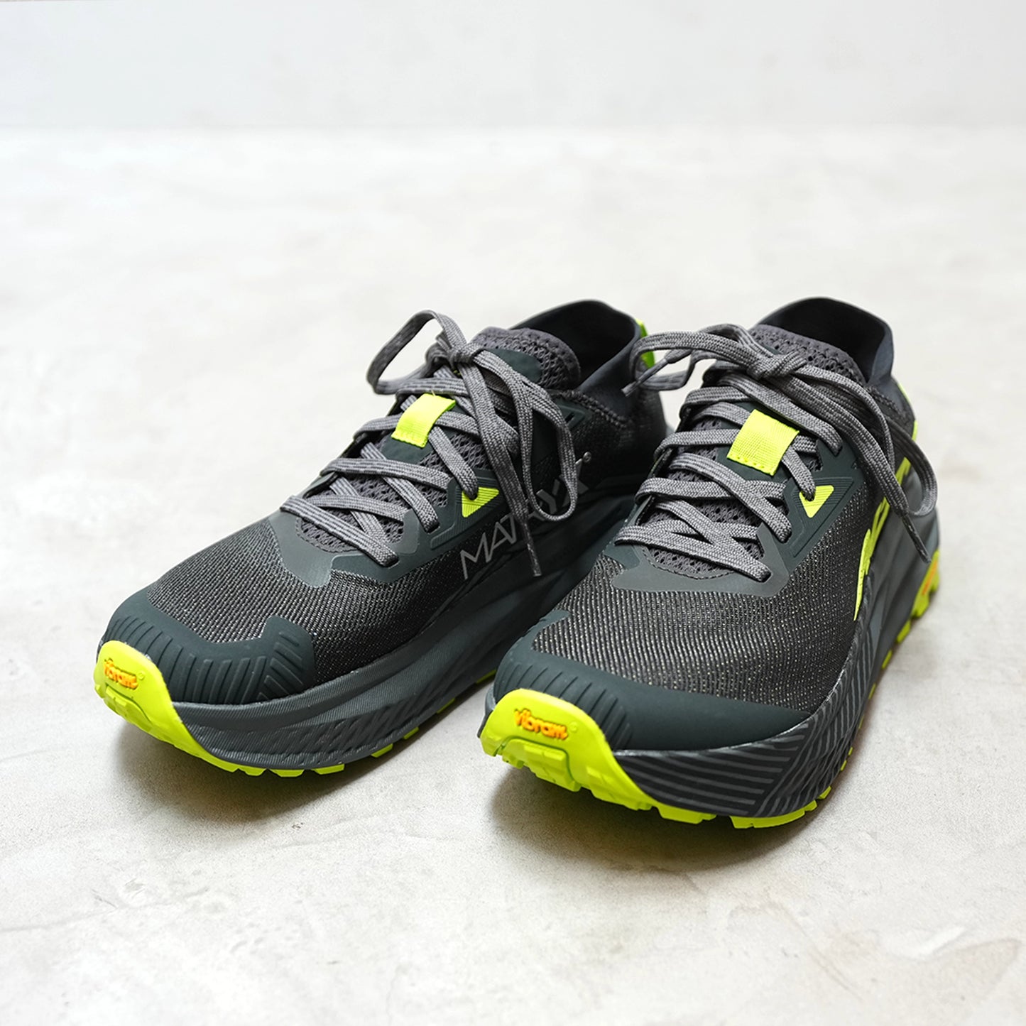 【ALTRA】アルトラ women's Olympus 275 "Black×Gray"
