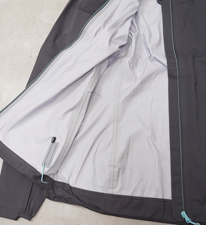 【Rab】ラブ women's Kinetic Ultra Jacket "Anthracite"
