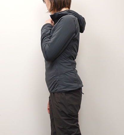 【Rab】ラブ women's Evolute Hoody "Beluga"