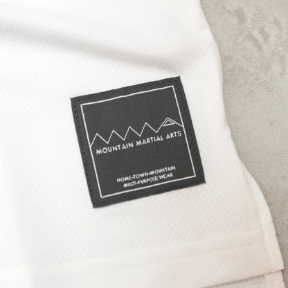 【Mountain Martial Arts】マウンテンマーシャルアーツ unisex MMA College Tee 2025 "2Color" ※ネコポス可