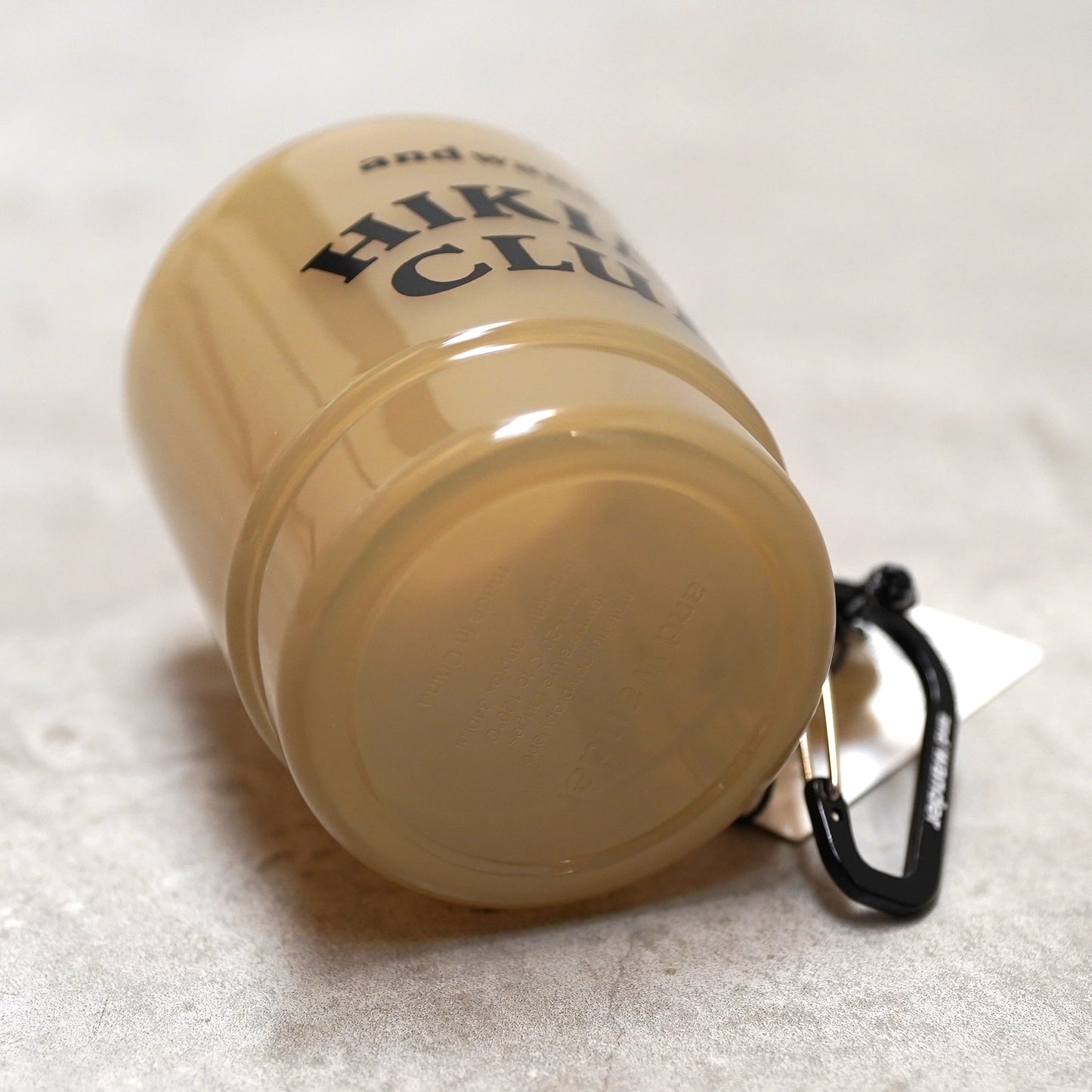 【and wander】アンドワンダー hiking club PP mug "Beige"