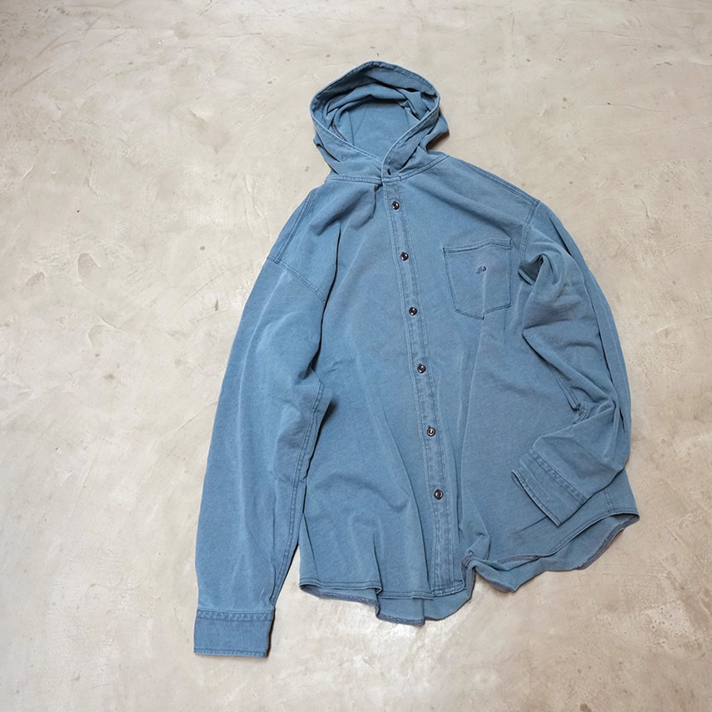 【THE NORTH FACE Purple Label】ノースフェイスパープルレーベル  men's Mountain Hooded Shirt "Indigo Bleach"