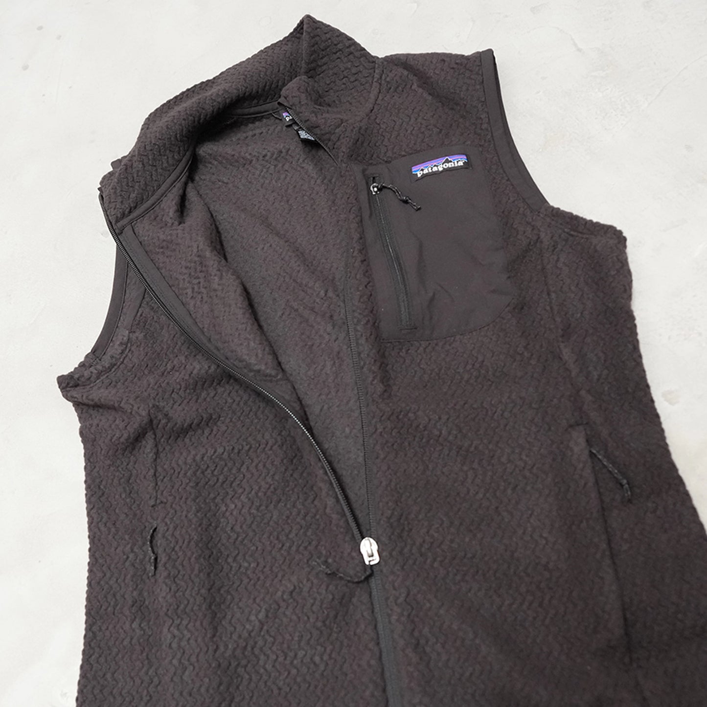 【patagonia】パタゴニア women's R1 Air Fleece Vest "2Color"