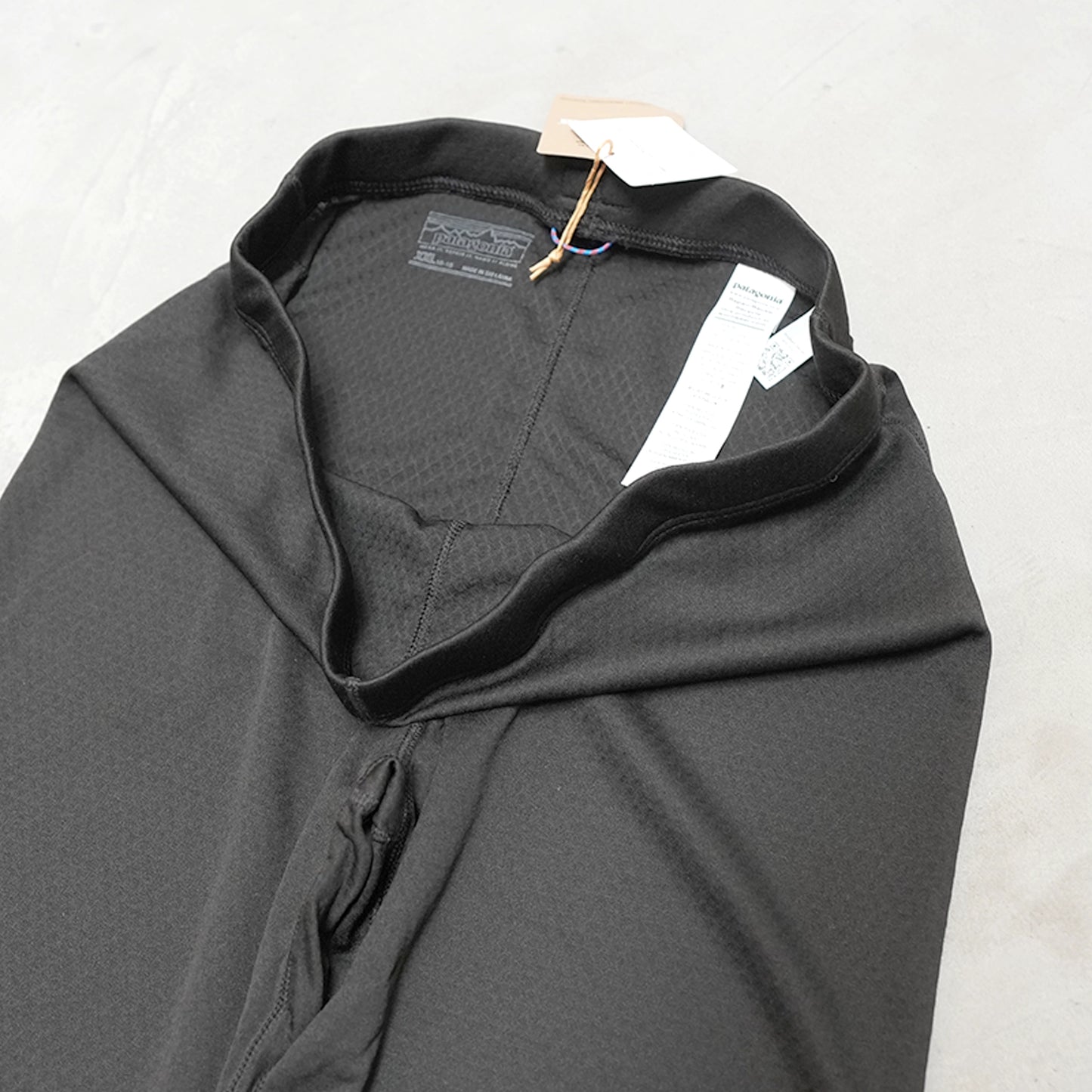 【patagonia】パタゴニア Kids Capilene Midweight Bottoms "Black" ※ネコポス可