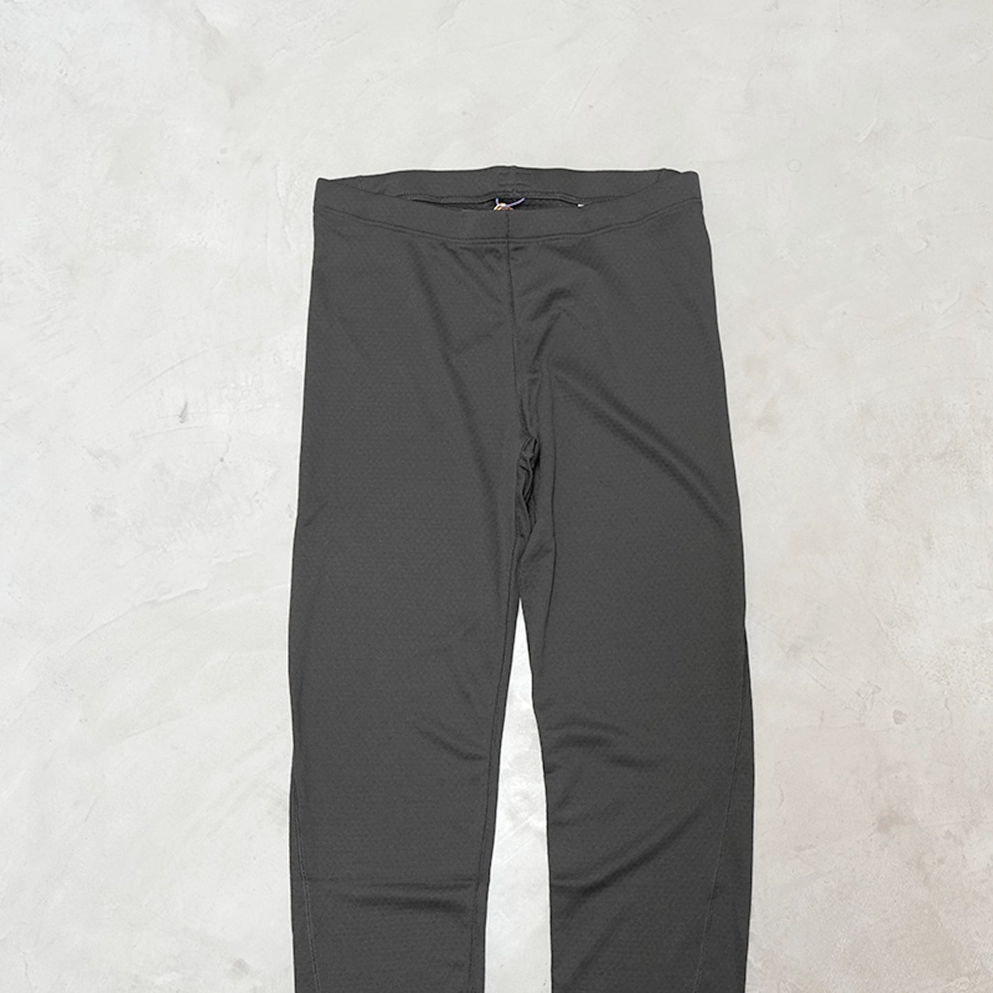 【patagonia】パタゴニア Kids Capilene Midweight Bottoms "Black" ※ネコポス可