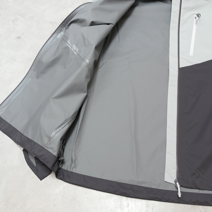 【Rab】ラブ men's Downpour Trail Light Jacket "2Color"