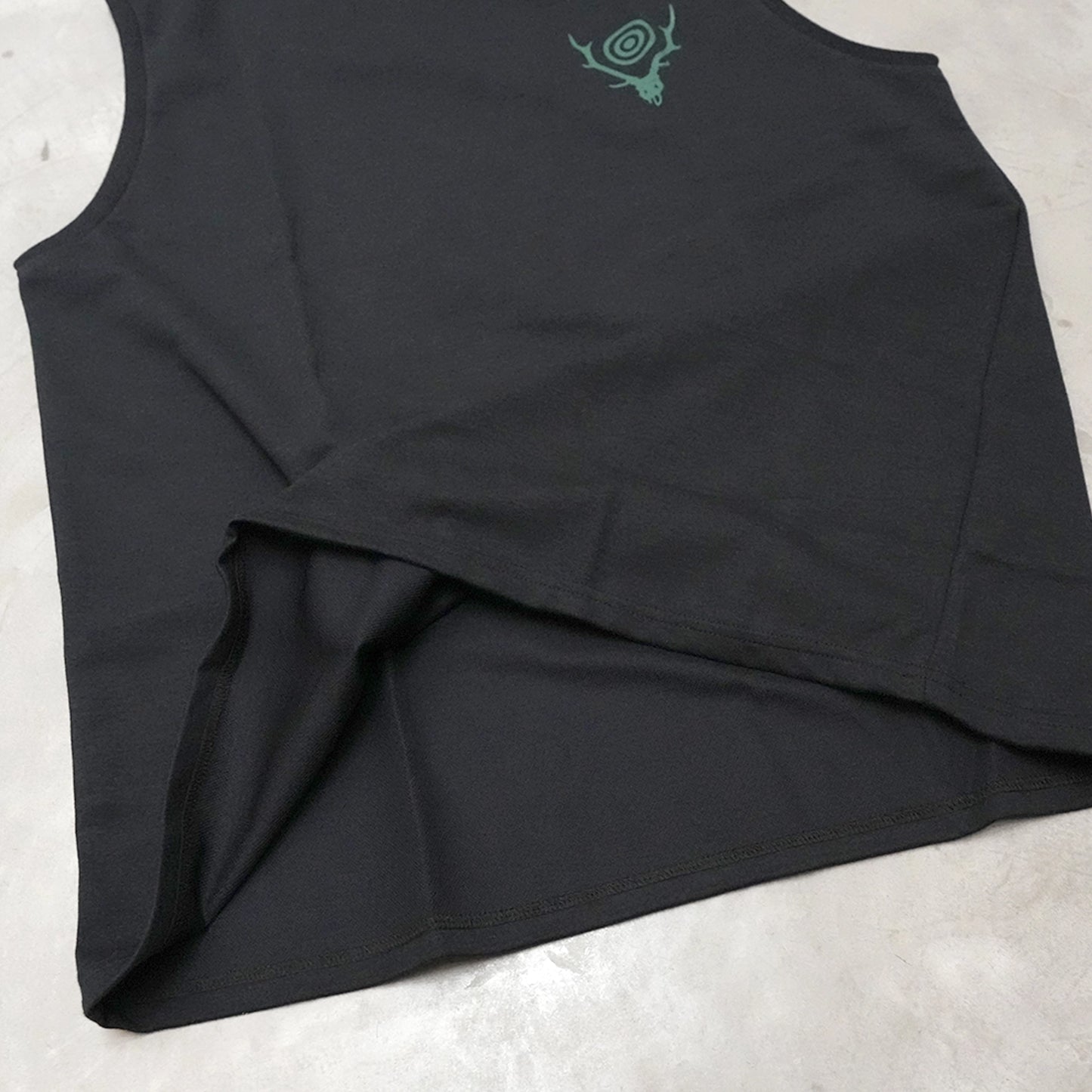 【South2 West8】サウスツーウエストエイト men's Sleeveless Crew Neck Tee - Skull & Target "3Color"