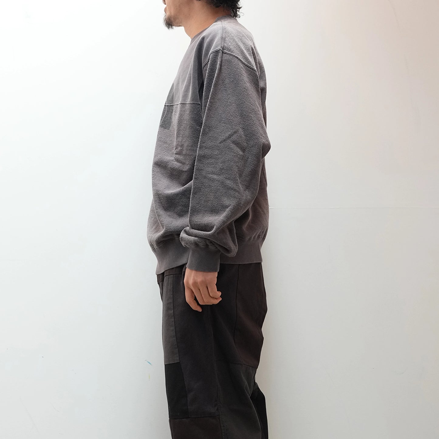 【THE NORTH FACE Purple Label】ノースフェイスパープルレーベル  men's Field Patchworked Crewneck Sweatshirt "Asphalt Gray"