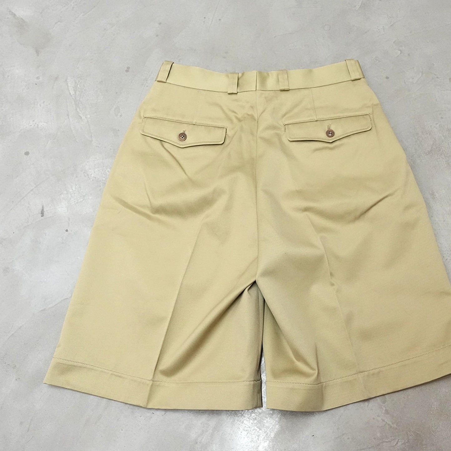【nanamica】ナナミカ women's Double Pleated Chino Shorts "Khaki"