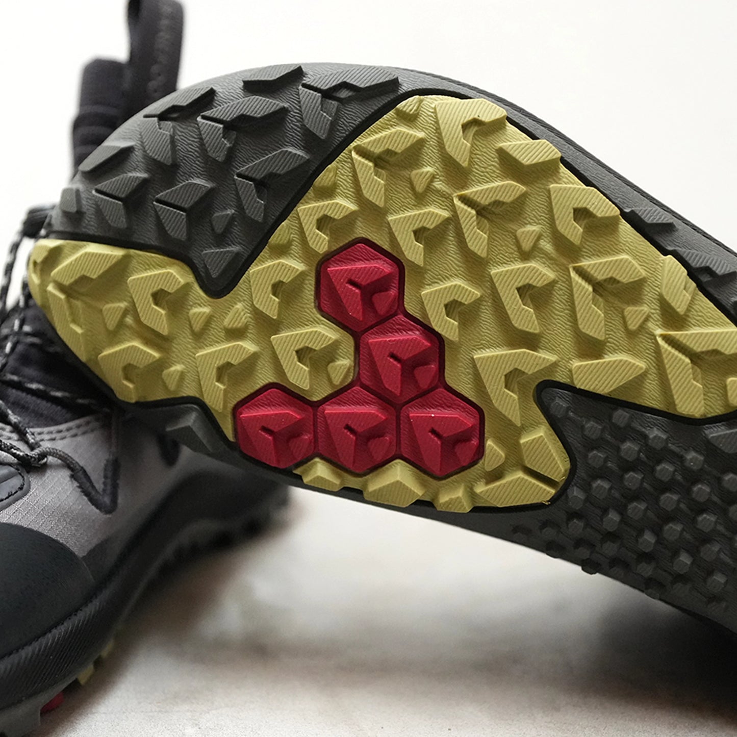 【VIVOBAREFOOT】ヴィヴォ ベアフット men's Primus Trail Flow Mid "2Color"