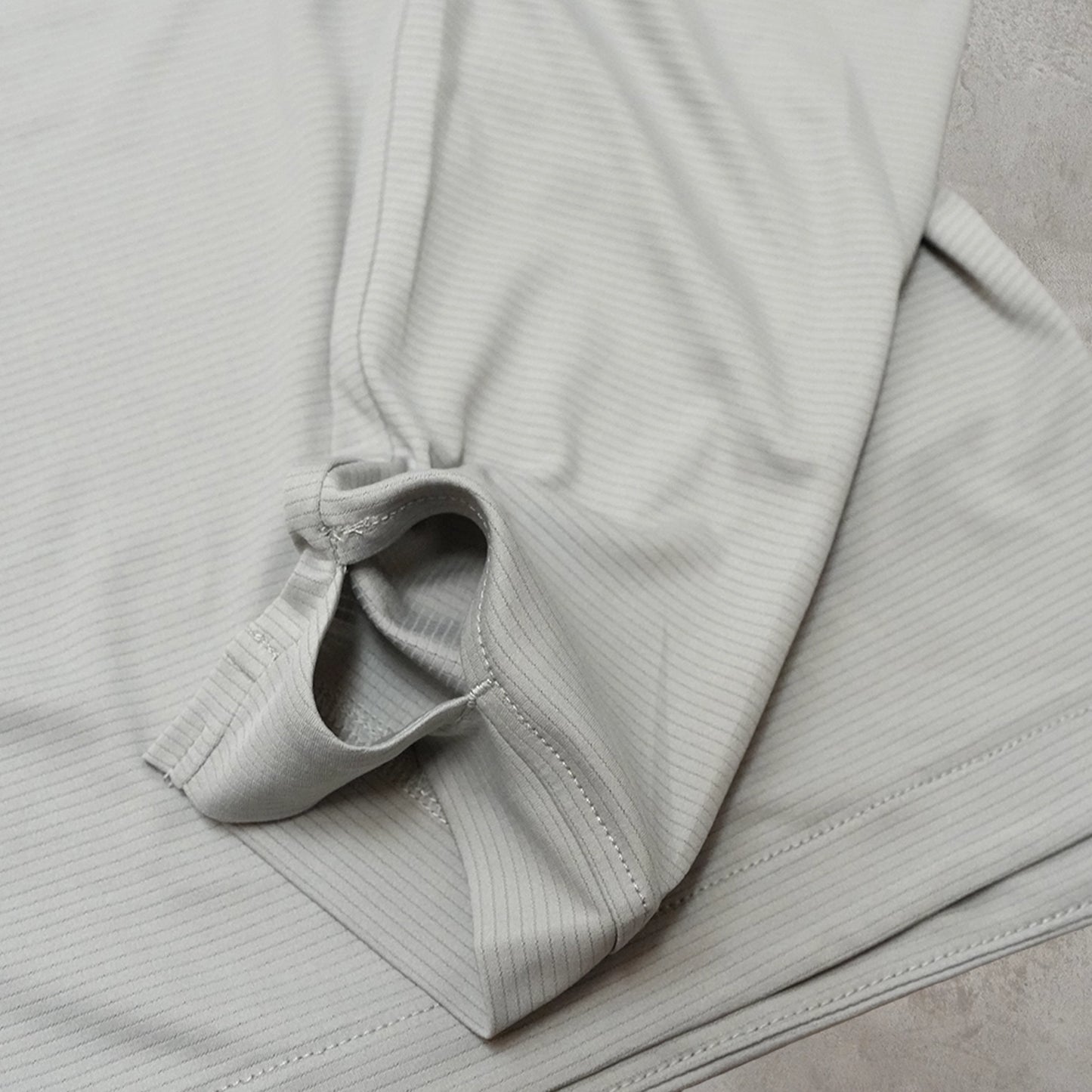 【ROARK RUN AMOK】ロアークランアモック men's Alta Elite Trail Hood "Gray" ※ネコポス可