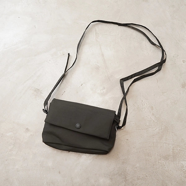 【nanamica】ナナミカ 2L PERTEX Cartridge Bag "2Color"