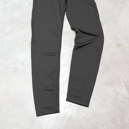 【patagonia】パタゴニア Kids Capilene Midweight Bottoms "Black" ※ネコポス可