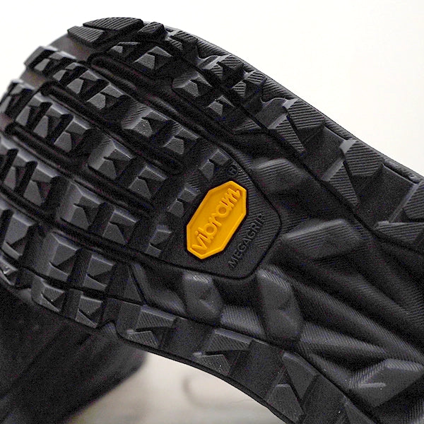 【ALTRA】アルトラ men's Olympus 6 Hike Mid GTX "Black"