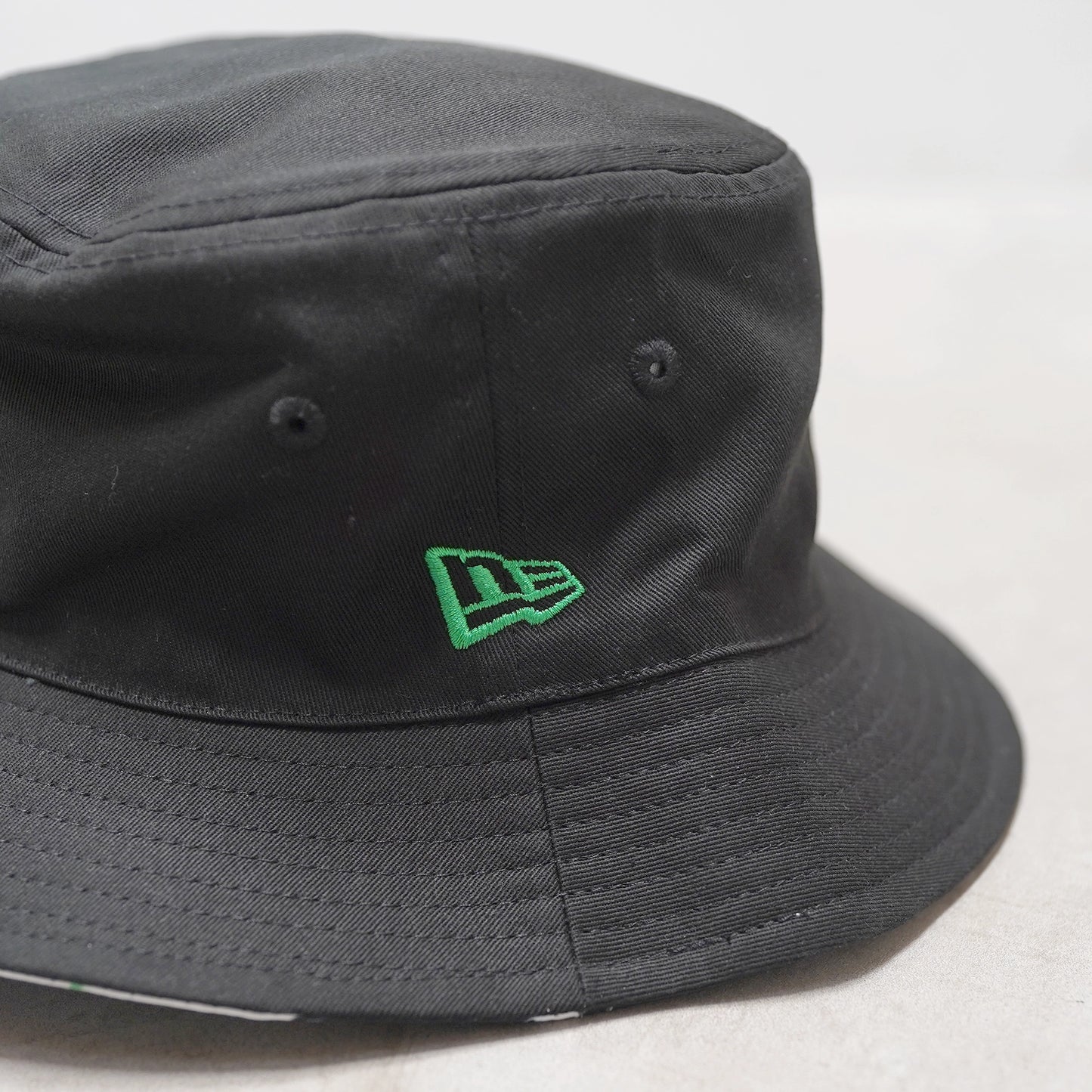 【NEW ERA】ニューエラ Bucket01 Reversible The Chemical Brothers Galvanize "Black×White"