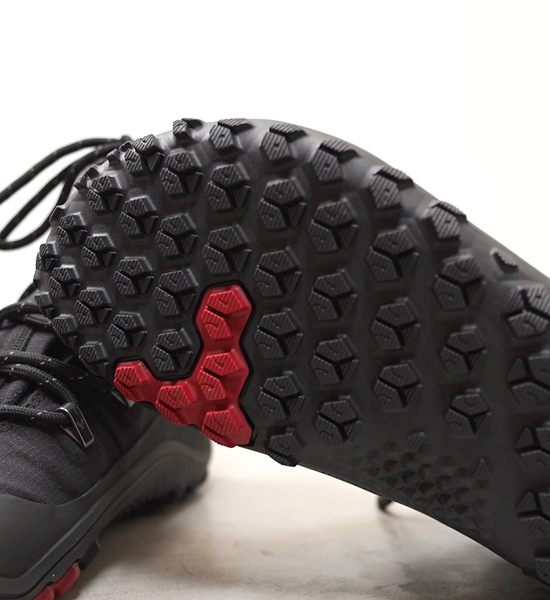 【VIVOBAREFOOT】ヴィヴォ ベアフット women's Tracker Textile AT "Obsidian"