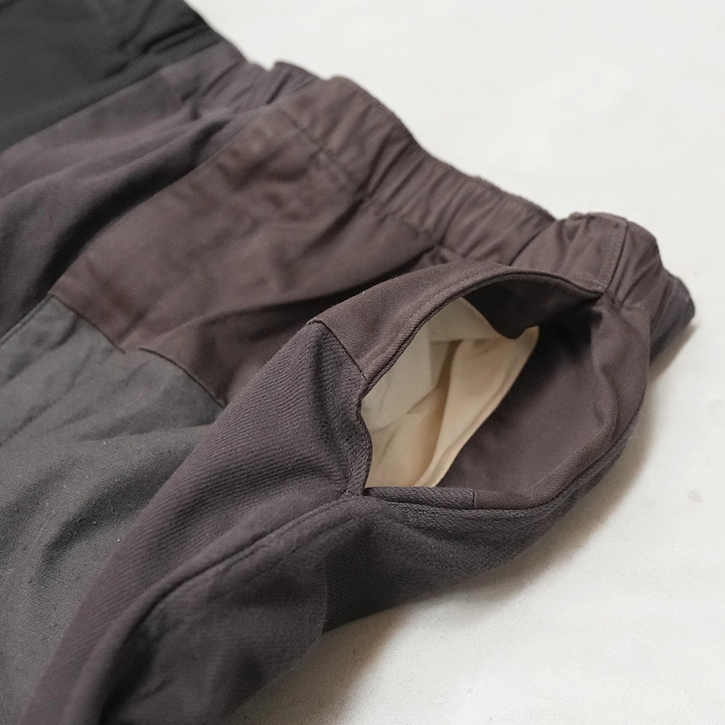 【THE NORTH FACE Purple Label】ノースフェイスパープルレーベル men's Cotton Twill Field Patchworked Pants "Asphalt Gray"