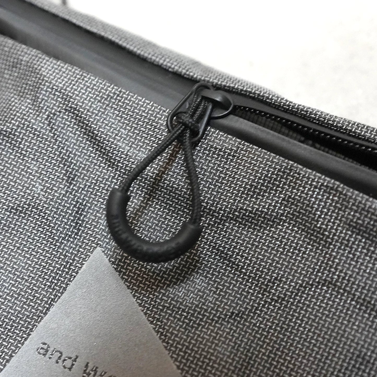 【and wander】アンドワンダー UltraWeave pouch "Gray"