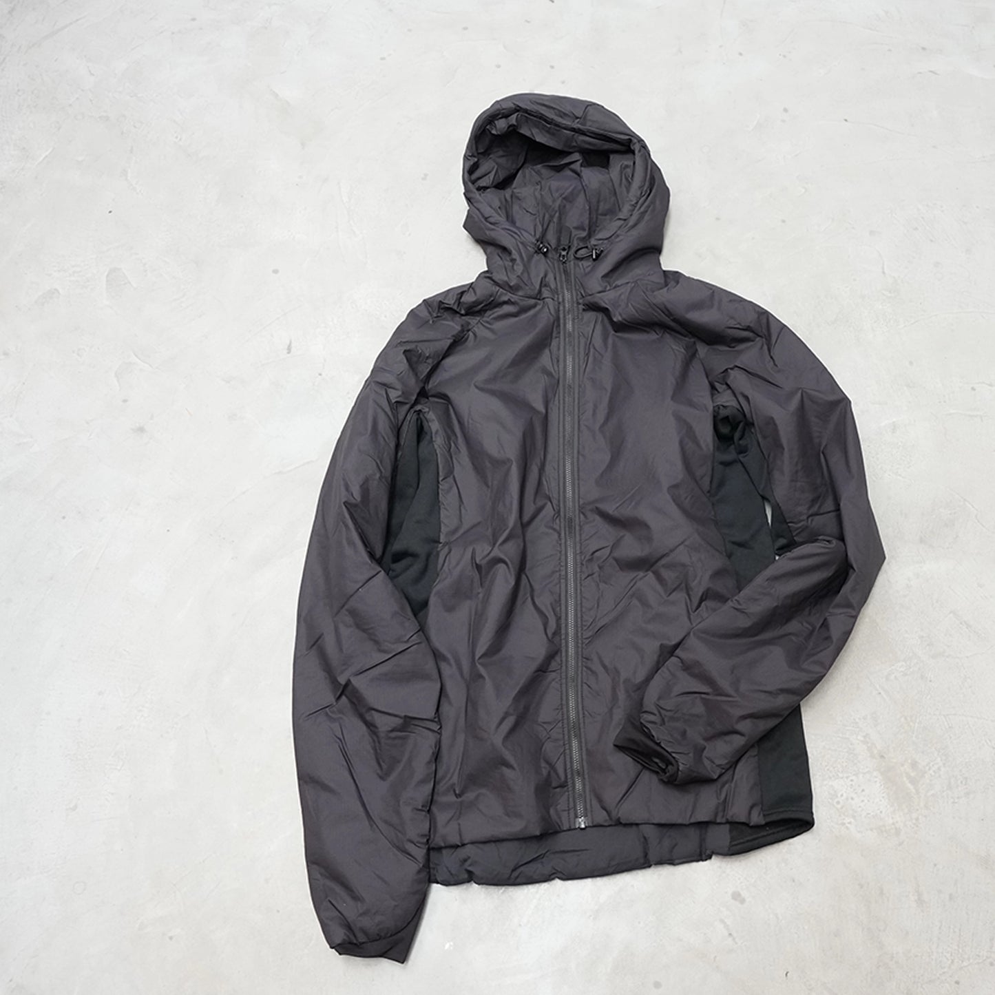 【ENLIGHTENED EQUIPMENT】エンライテンドイクイップメント men's Outcast Jacket -Hood- ”Black”