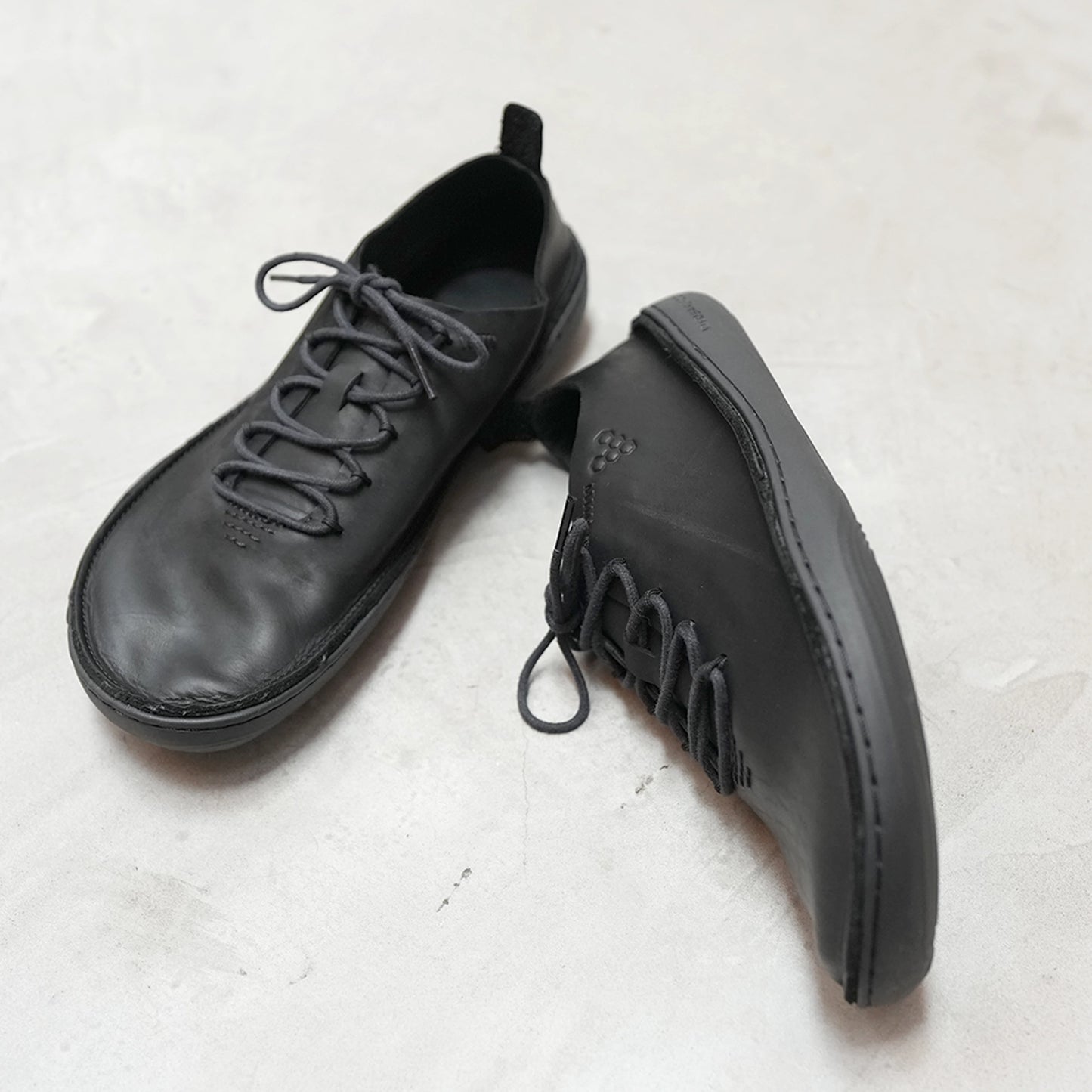 【VIVOBAREFOOT】ヴィヴォ ベアフット men's Sensus Moc Lace Up Leather "Obsidian"