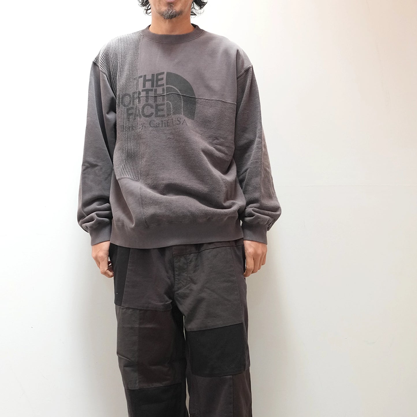 【THE NORTH FACE Purple Label】ノースフェイスパープルレーベル  men's Field Patchworked Crewneck Sweatshirt "Asphalt Gray"