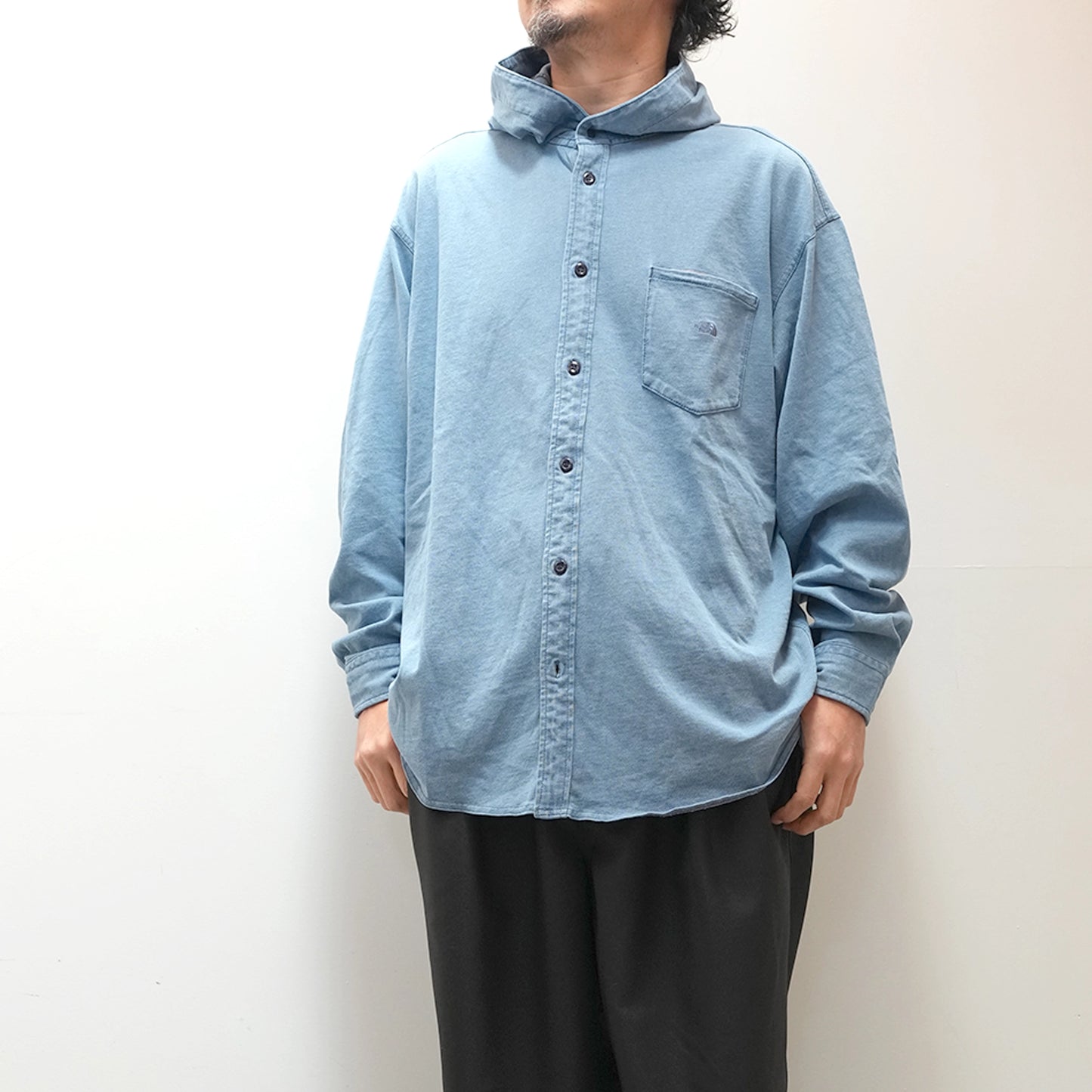 【THE NORTH FACE Purple Label】ノースフェイスパープルレーベル  men's Mountain Hooded Shirt "Indigo Bleach"