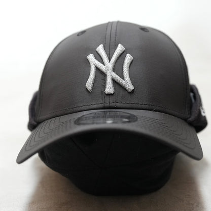 【NEW ERA OUTDOOR】ニューエラアウトドア 39THIRTY Flip Down New York Yankees Octa Warm Gear "Black"