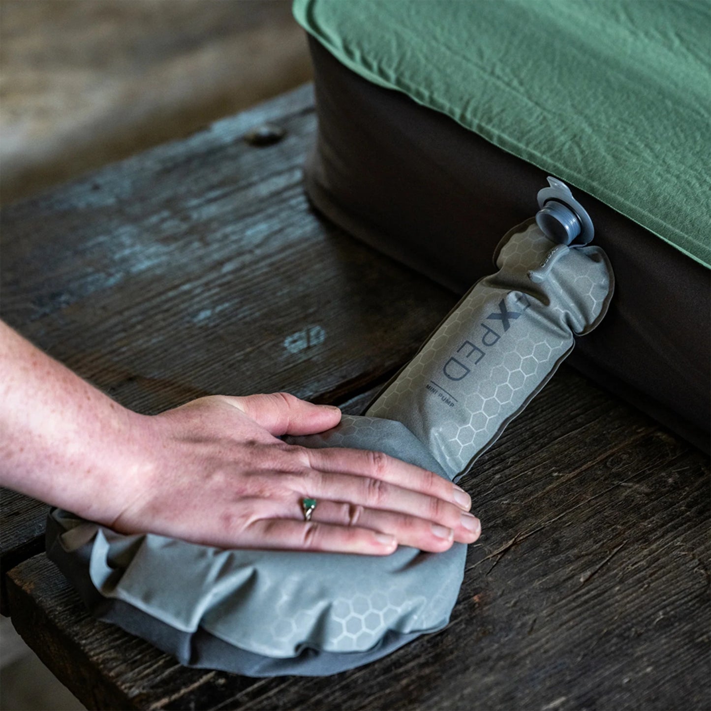 【EXPED】エクスペド Mini pump "Navy"