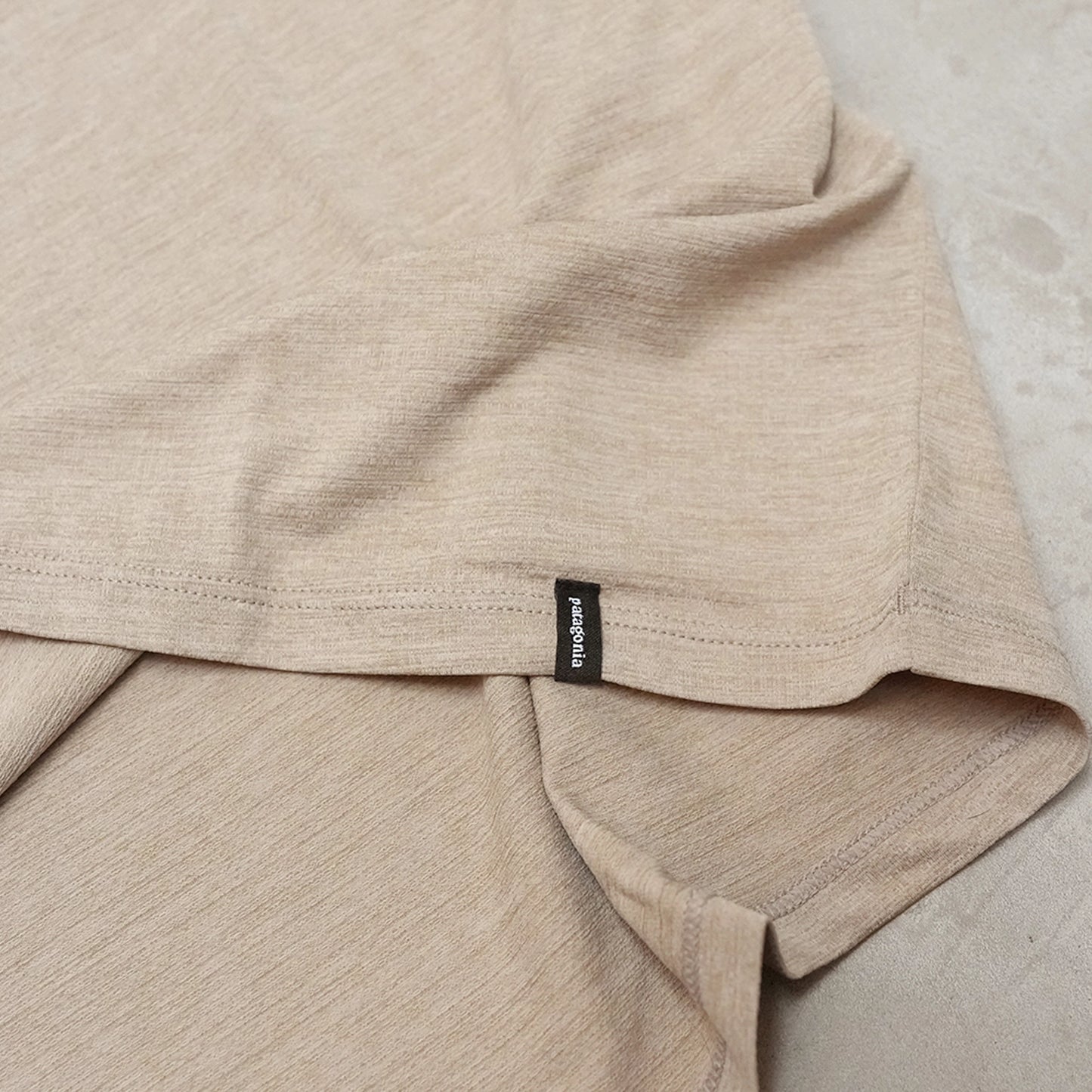 【patagonia】パタゴニア men's Long-Sleeved Capilene Cool Sun Shirt - Water People Banner "SDLX" ※ネコポス可