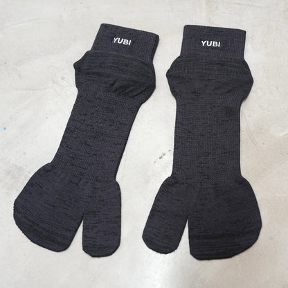 【YUBI SOCKS】 ユビソックス Tabi Quarter Crew Axio Wool "Black"