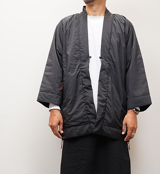 【凌 しのぎ】AXESQUIN unisex ハンテン insulated "スミイロ"