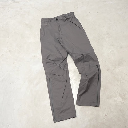 【Teton Bros】ティートンブロス unisex Feather Rain Pant "Gunmetal"